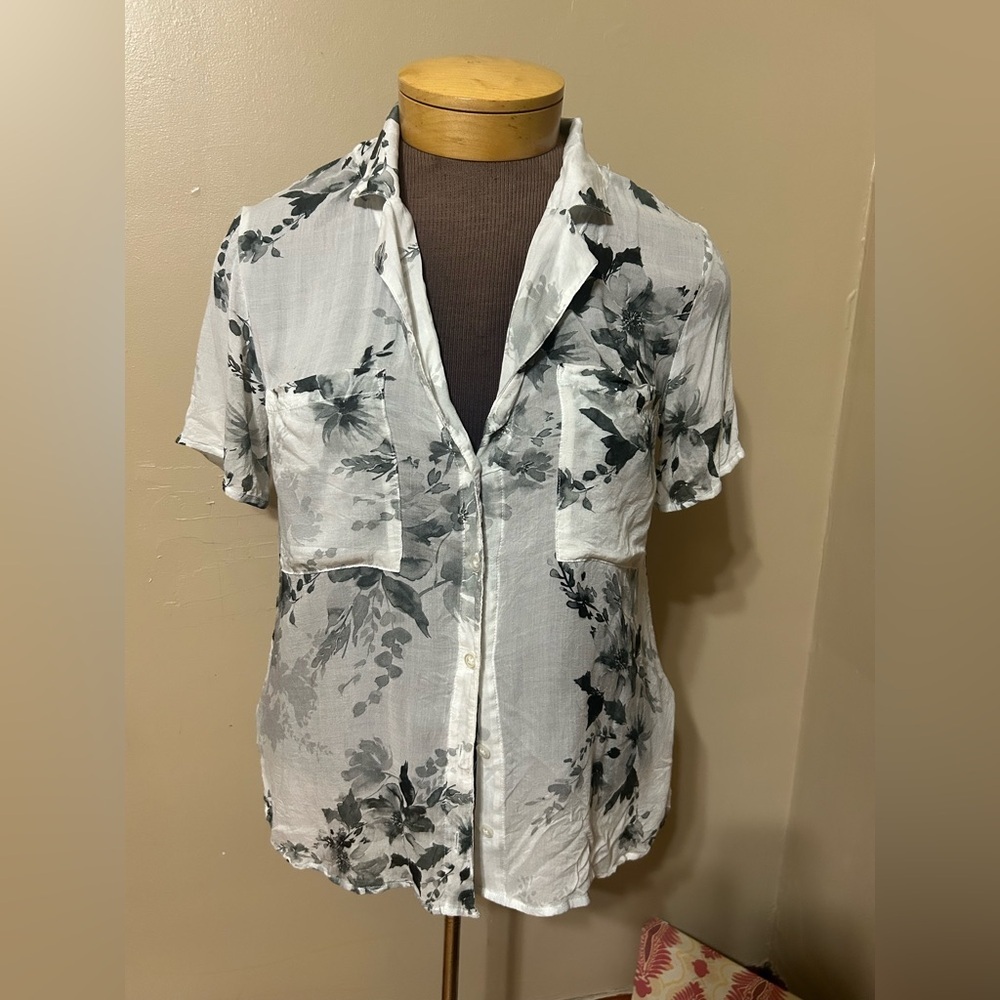 Cloth & Stone Shirt Womens S Button Front Sheer Short Sleeve Art Dark Romantic